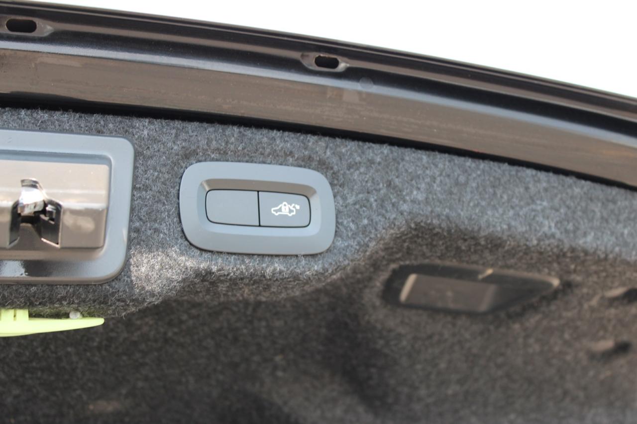 2019 Volvo S60 T6 Momentum AWD No Accident Safety Certified Photo