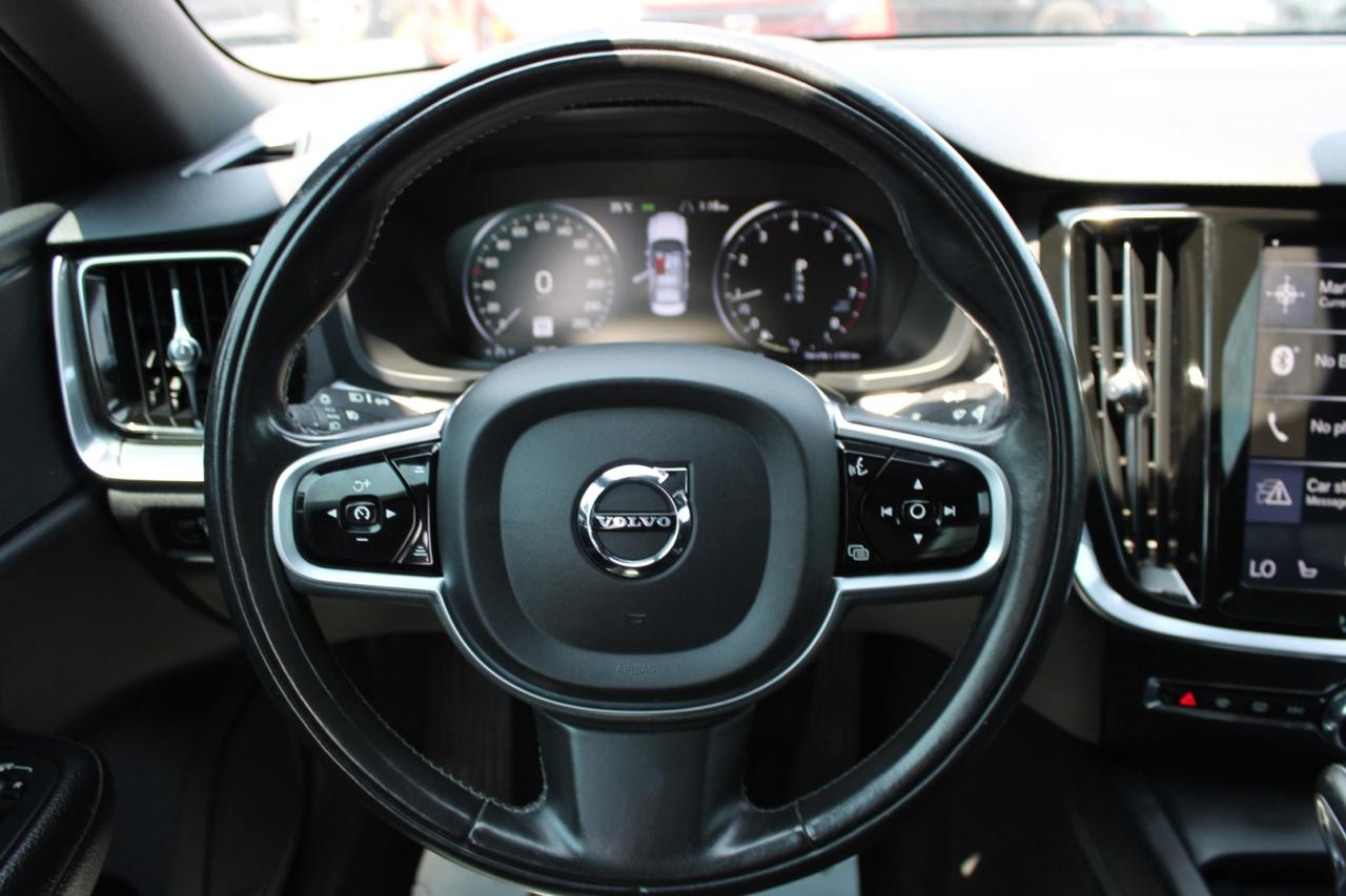 2019 Volvo S60 T6 Momentum AWD No Accident Clean Carfax Photo