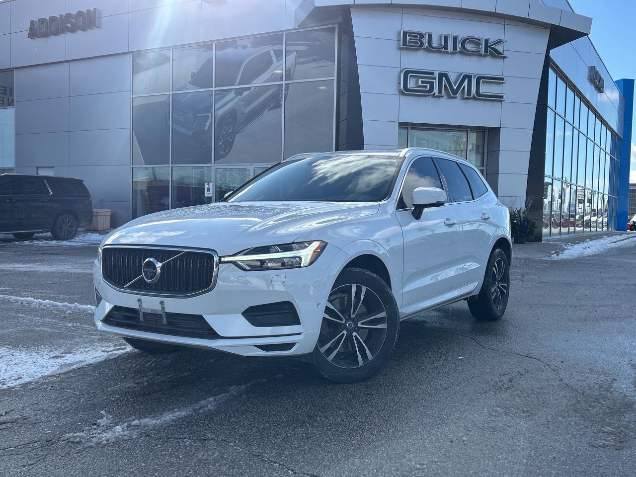 2019 Volvo XC60 T6 AWD Momentum Photo