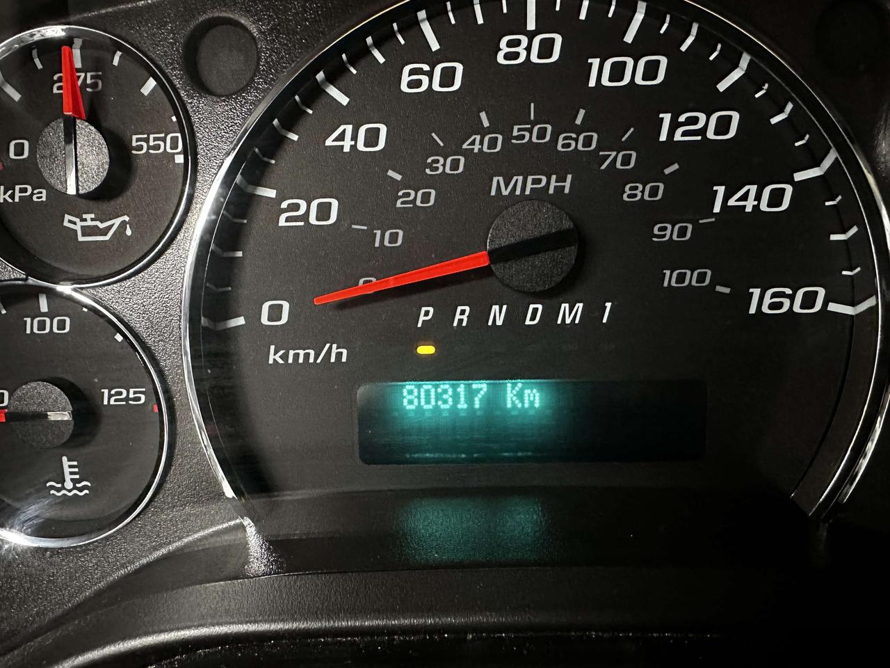 2020 Chevrolet Express 2500 3/4 TON / LOW KMS / CAR FAX CLEAN Photo