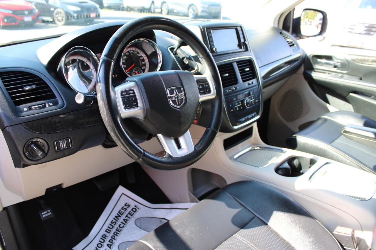 2016 Dodge Grand Caravan Crew Stow N Go 7 Passenger Leather Safety Certifie Photo