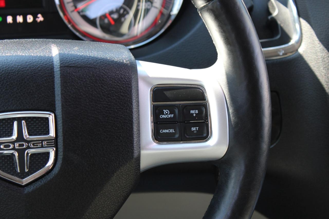 2016 Dodge Grand Caravan Crew Stow N Go 7 Passenger Leather Safety Certifie Photo