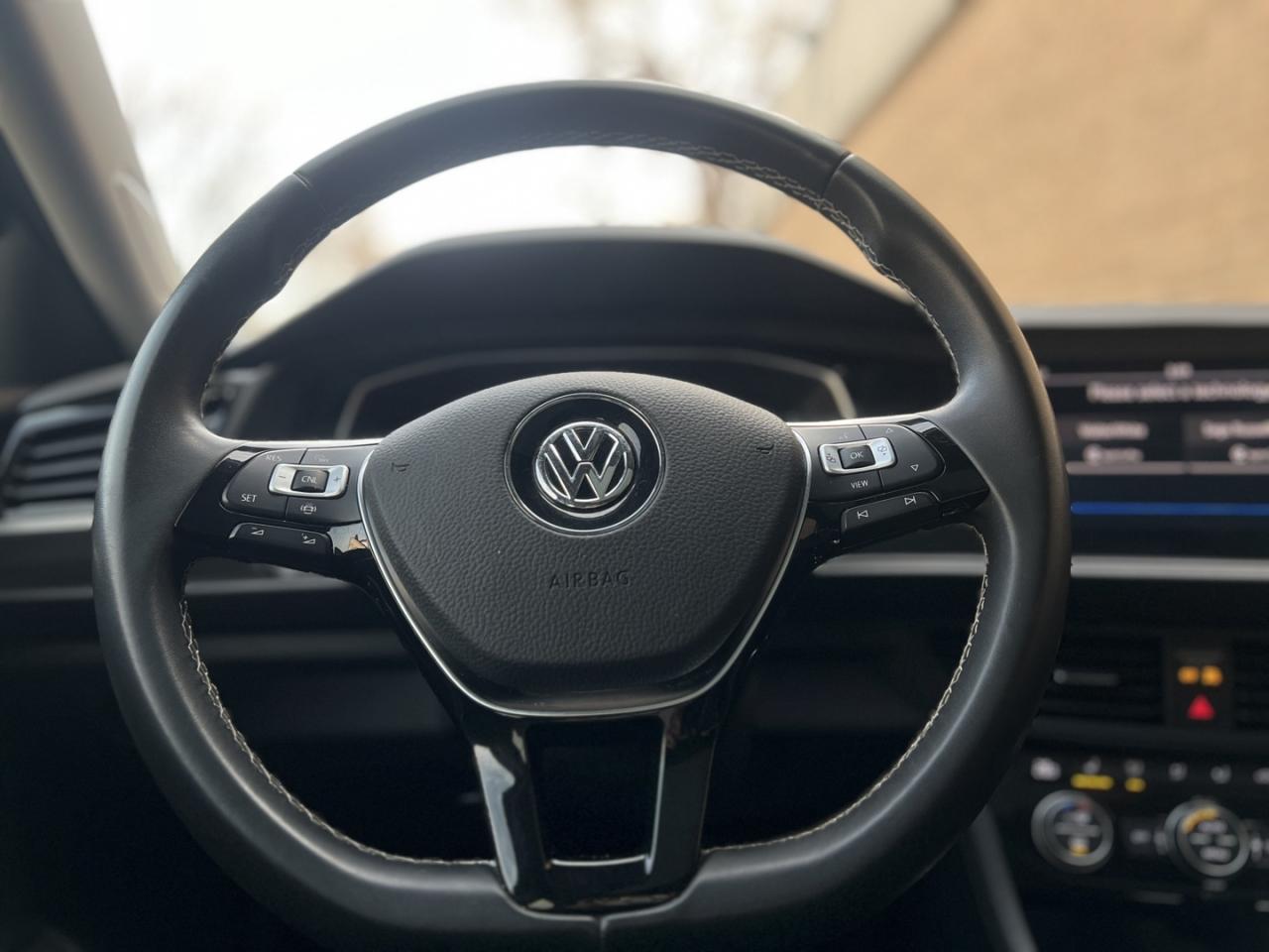 2021 Volkswagen Jetta Highline   Leather   Sunroof   Navi Photo