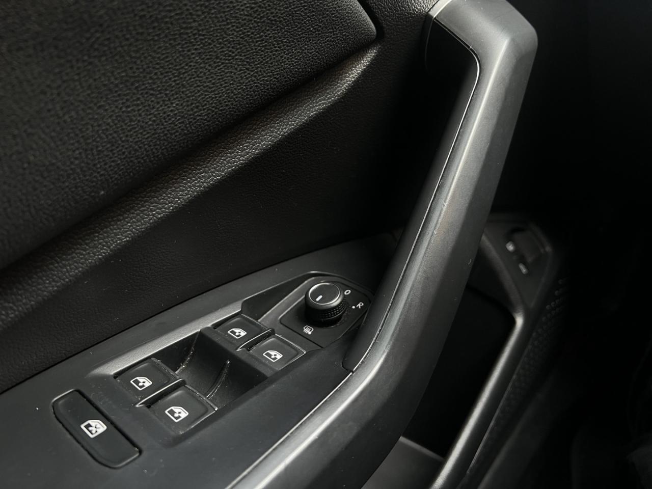 2021 Volkswagen Jetta Highline   Leather   Sunroof   Navi Photo