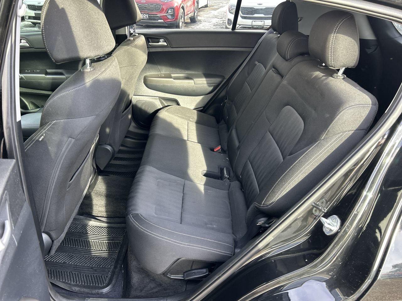 2022 Kia Sportage EX – Well-Maintained, Low Kilometres CERTIFIED   L Photo