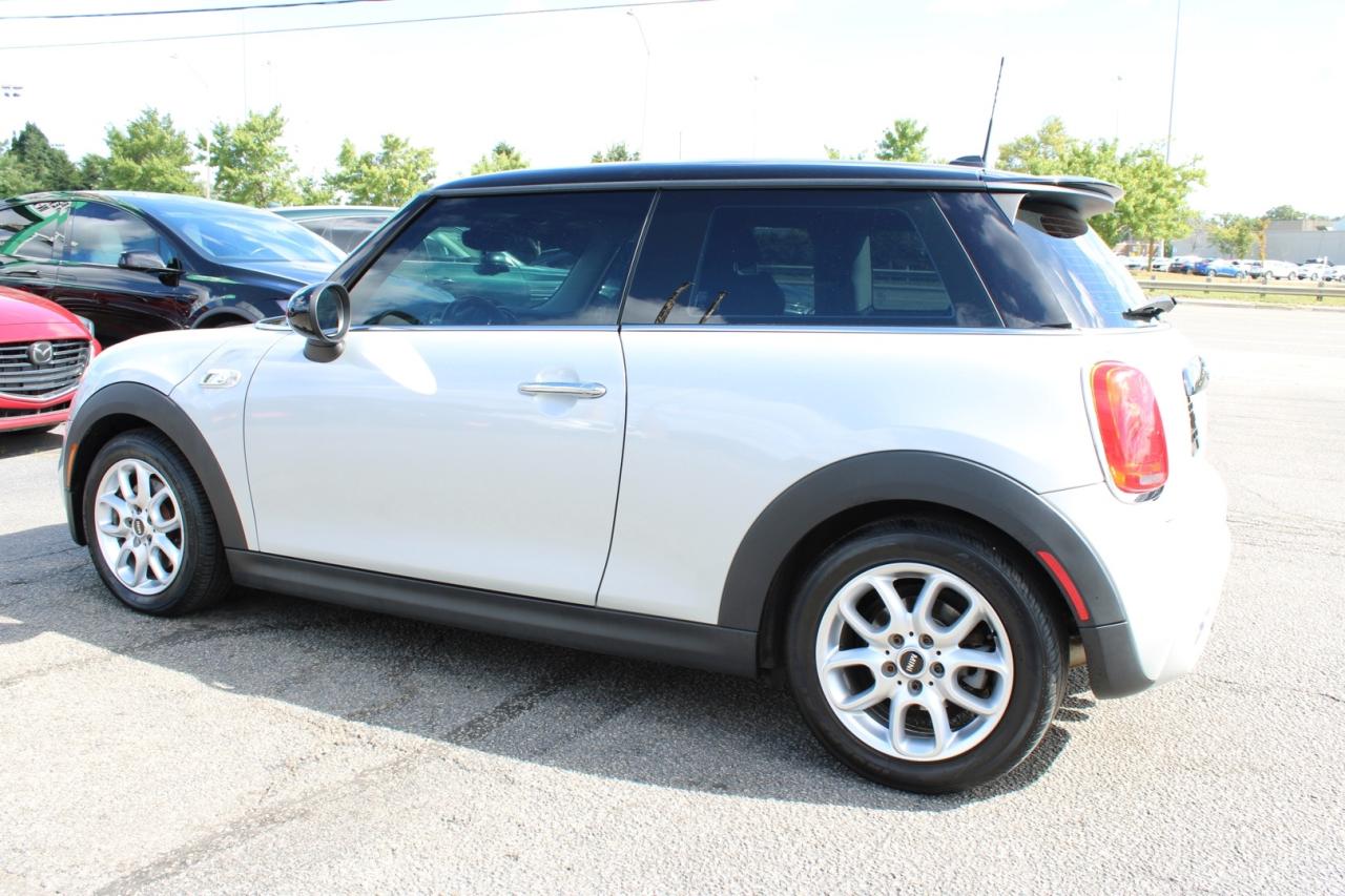 2017 MINI Cooper S 6 Speed Manual No Accident Sunroof $82/Weekly Ce Photo4