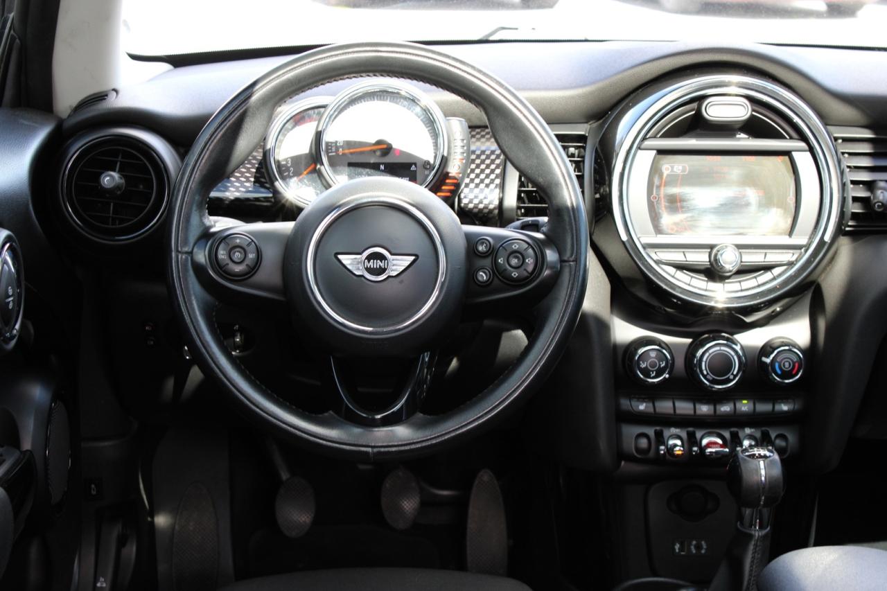 2017 MINI Cooper S 6 Speed Manual No Accident Sunroof $82/Weekly Ce Photo