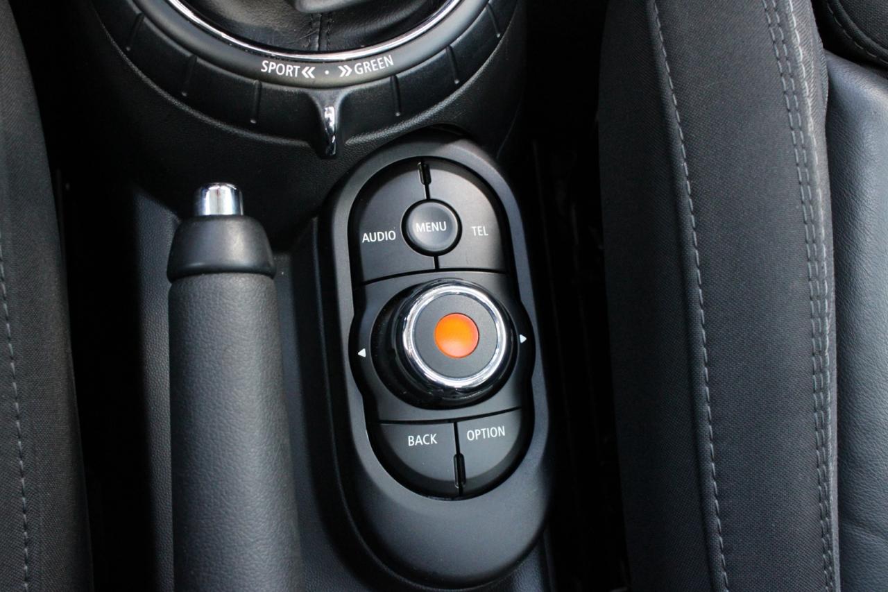 2017 MINI Cooper S 6 Speed Manual No Accident Sunroof $82/Weekly Ce Photo