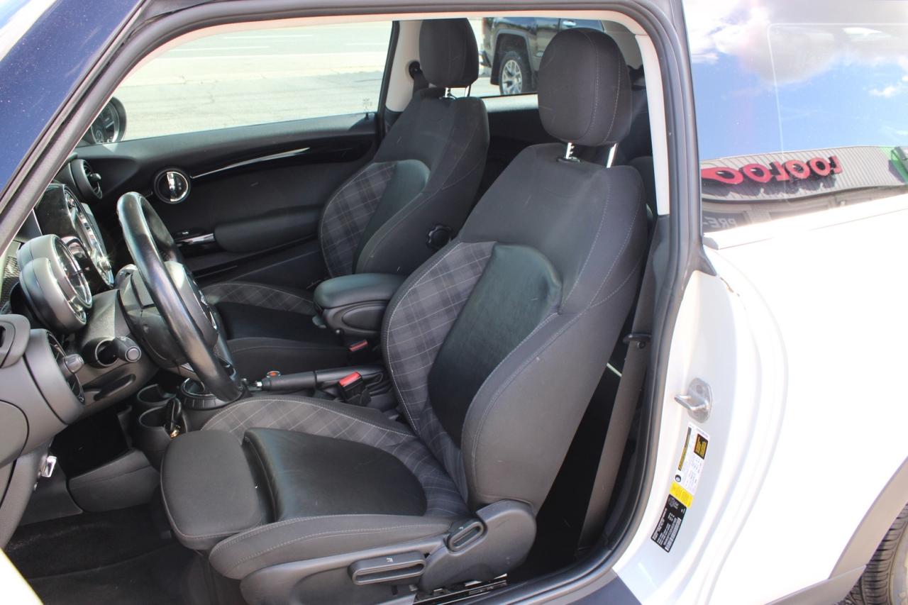 2017 MINI Cooper S 6 Speed Manual No Accident Sunroof $82/Weekly Ce Photo