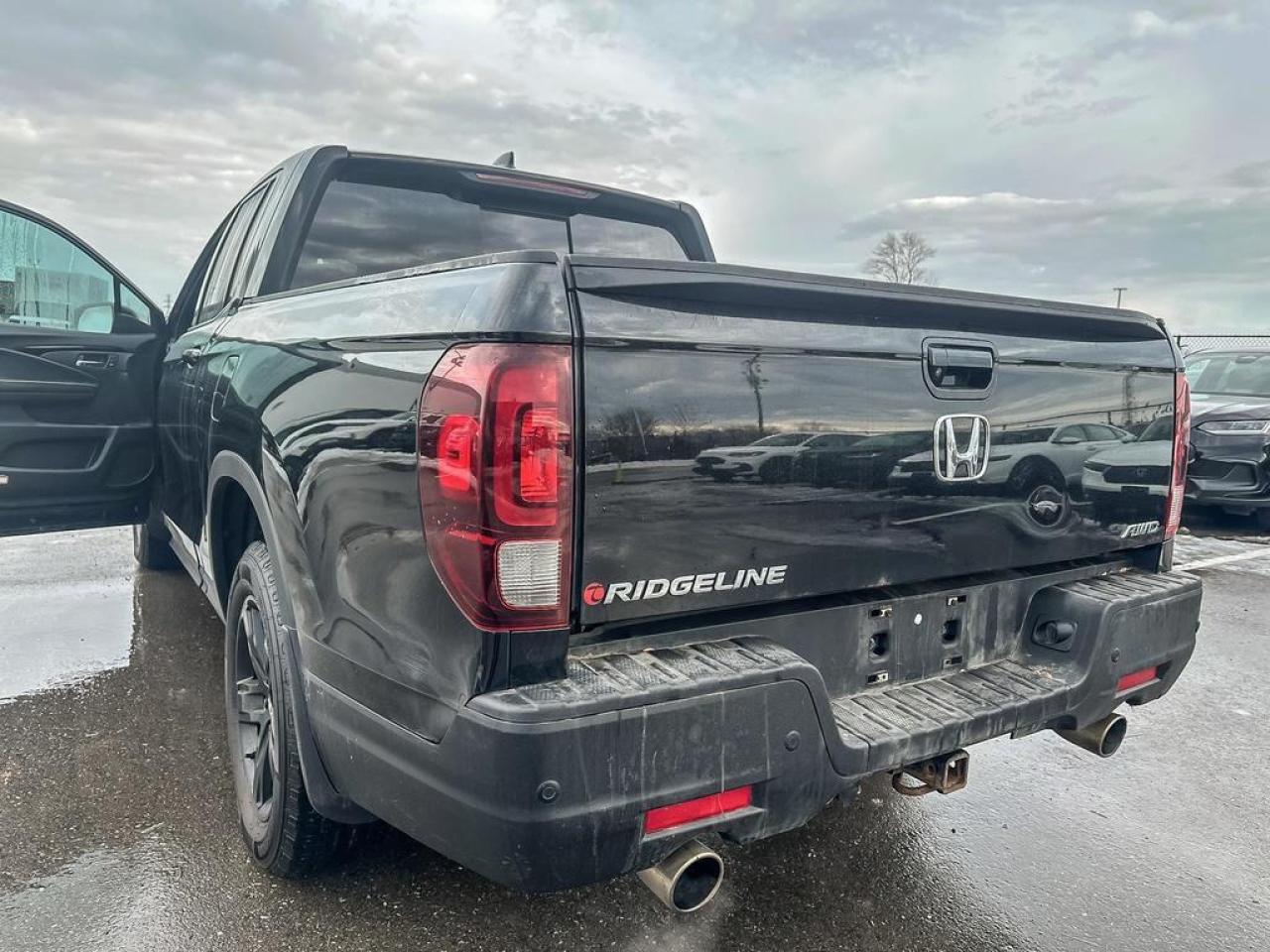 2022 Honda Ridgeline Black Edition Photo