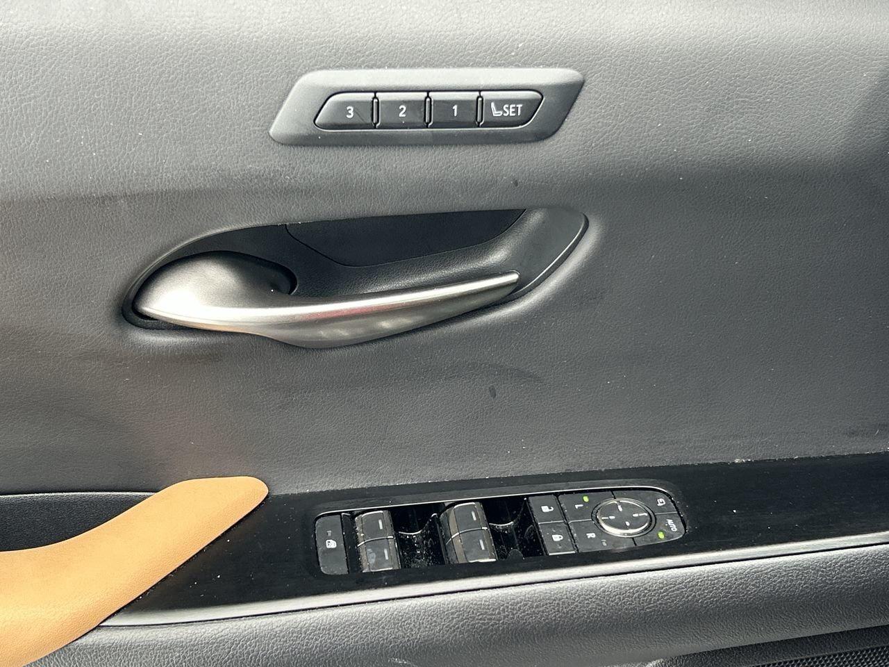 2025 Lexus UX UX 300h   Refined. Intelligent. Unmistakably Lexus Photo