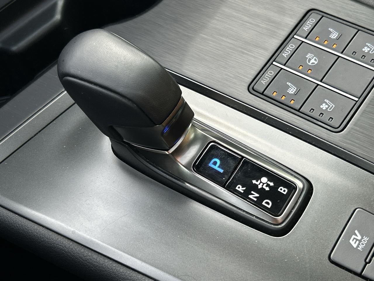 2025 Lexus UX UX 300h   Refined. Intelligent. Unmistakably Lexus Photo