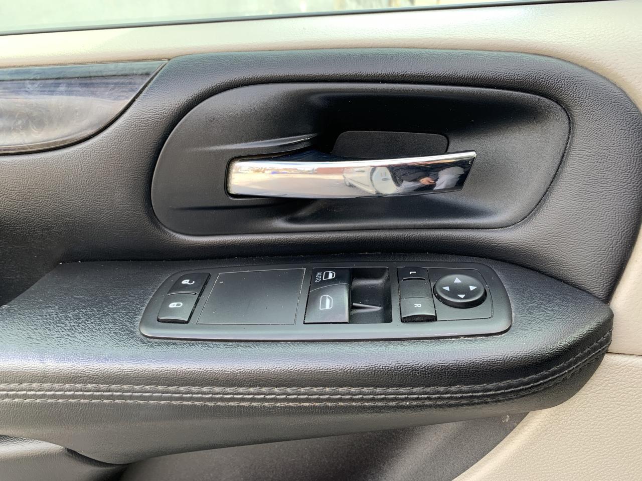 2013 Dodge Grand Caravan 4dr Wgn SE Photo