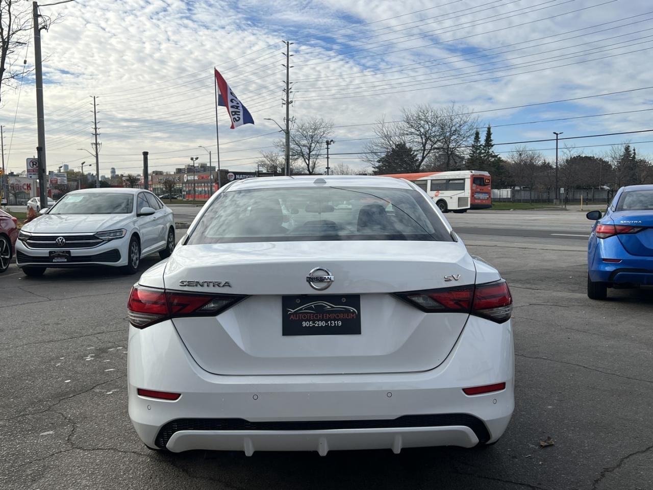 2021 Nissan Sentra SV Pearl White MOONROOF   Dual Climate   Htd Seats Photo2