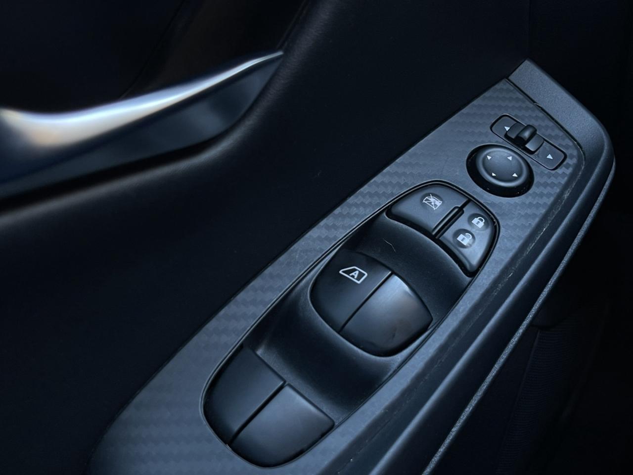 2021 Nissan Sentra SV Pearl White MOONROOF   Dual Climate   Htd Seats Photo