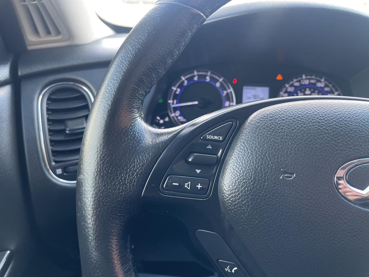 2015 Infiniti QX50 !!!!! PREMIUM/AWD/131,129KMS/CARFAX CLEAN !!!!!! Photo