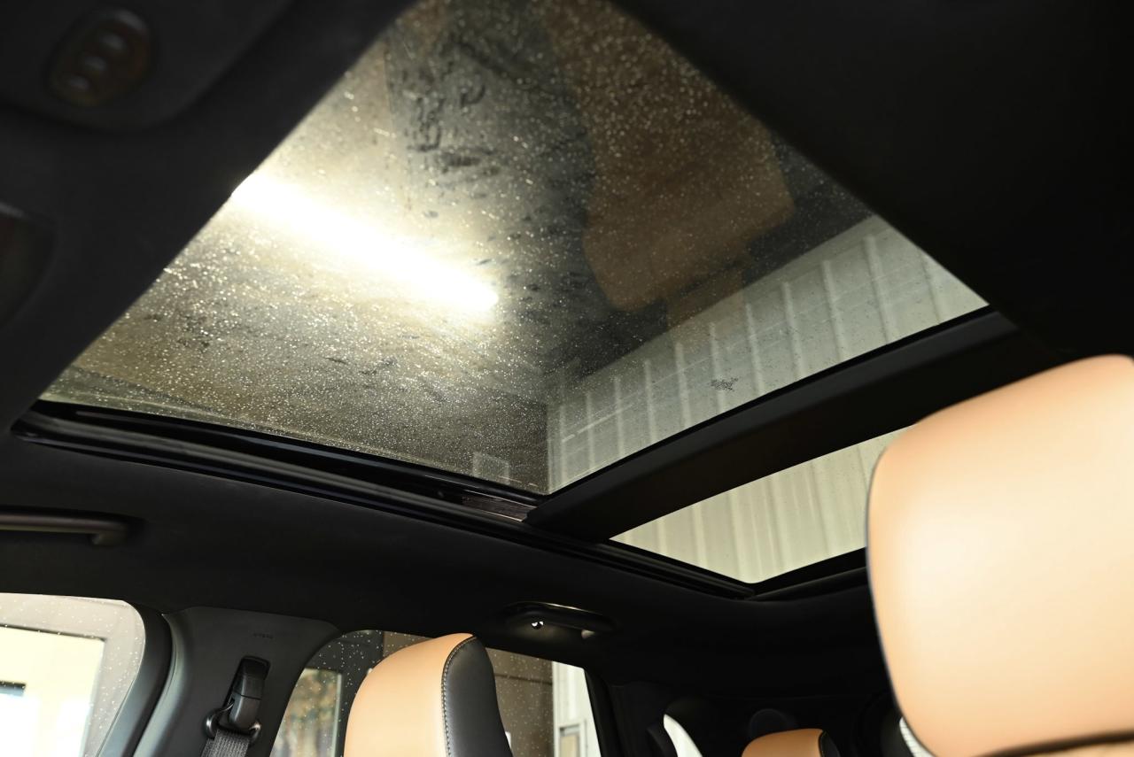 2024 Ford Edge Titanium/ AWD/ Fully Loaded/ Navigation Photo