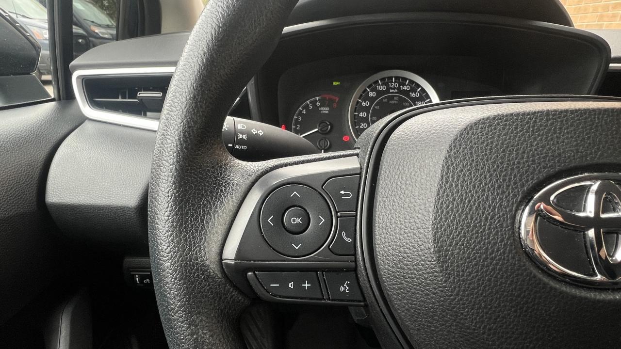 2022 Toyota Corolla LE   Lane Dep   Forward Safety   Carplay Photo