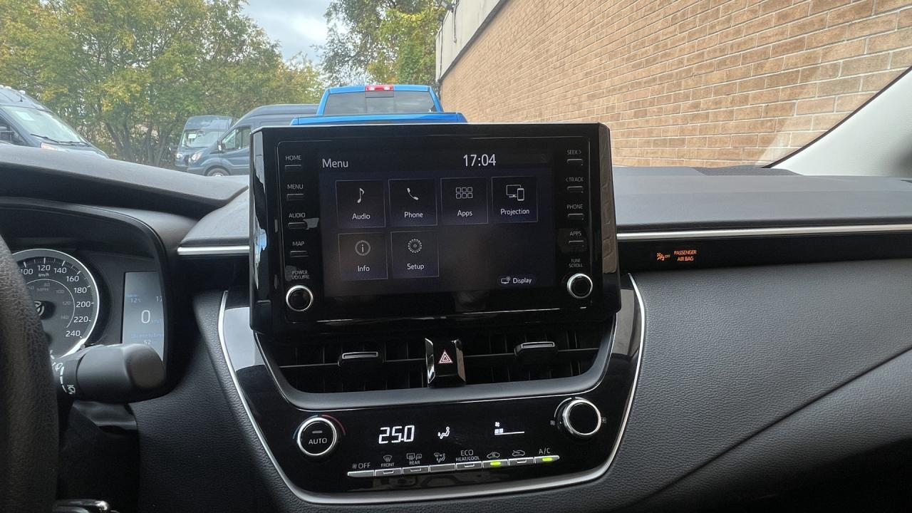 2022 Toyota Corolla LE   Lane Dep   Forward Safety   Carplay Photo