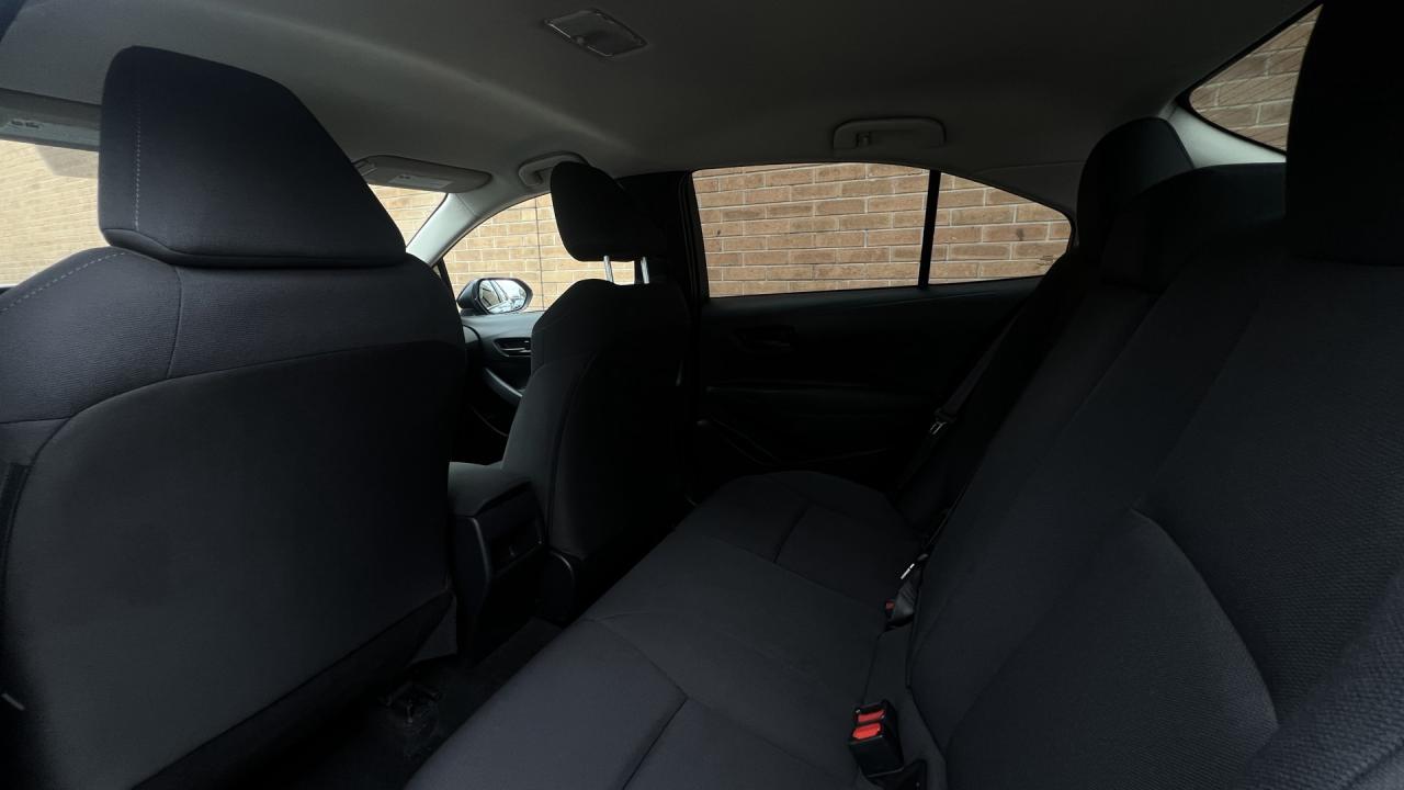 2022 Toyota Corolla LE   Lane Dep   Forward Safety   Carplay Photo