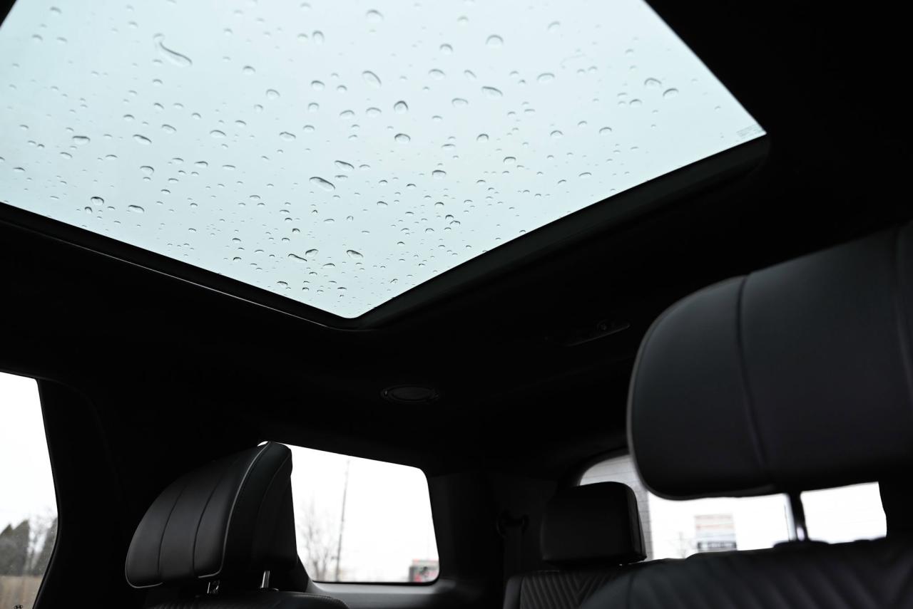 2025 Hyundai PALISADE / 1-OWNER Ultimate Calligraphy 7-Passenger Photo