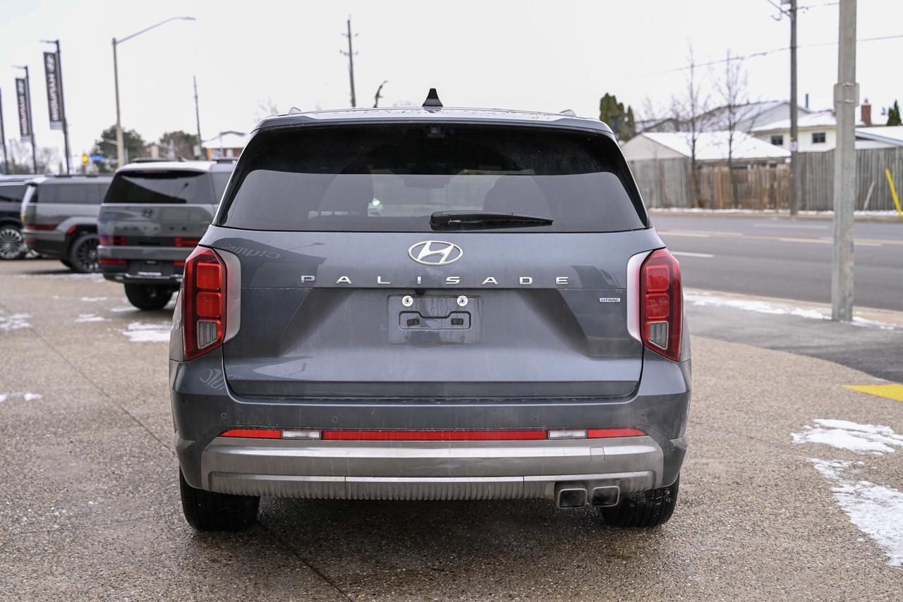 2025 Hyundai PALISADE / 1-OWNER Ultimate Calligraphy 7-Passenger Photo3