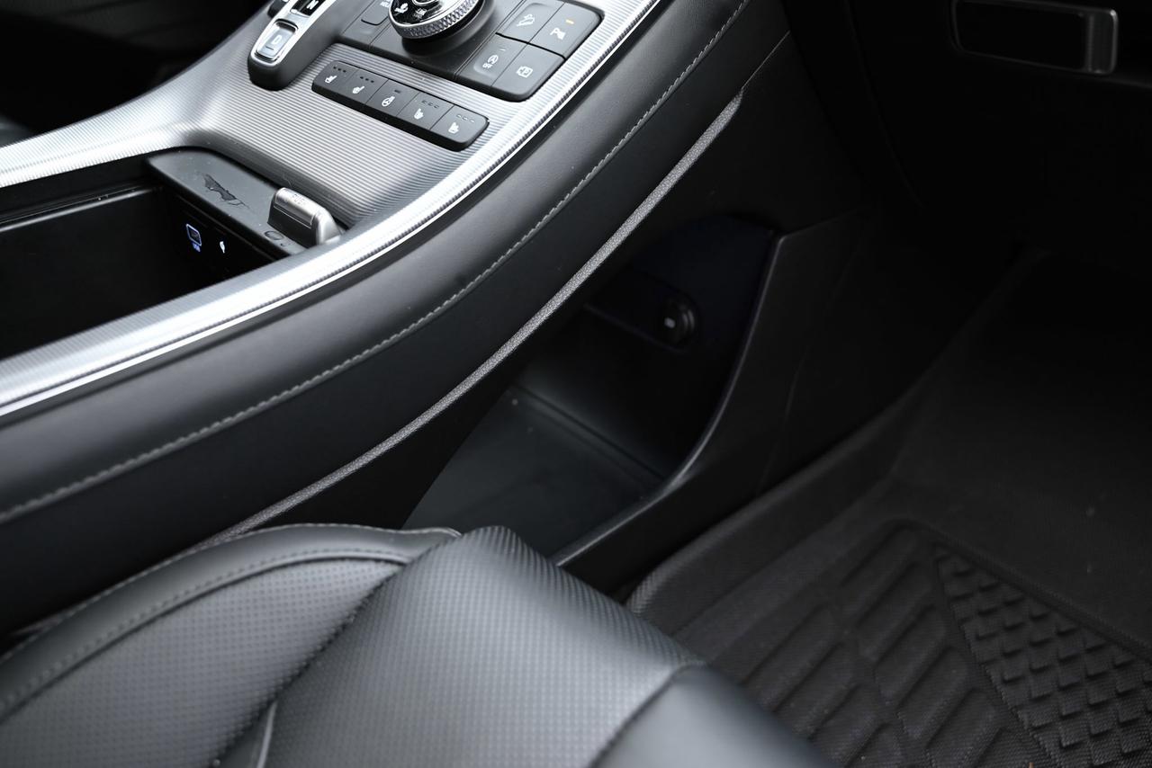 2025 Hyundai PALISADE / 1-OWNER Ultimate Calligraphy 7-Passenger Photo