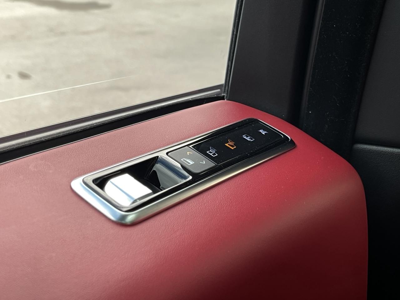 2020 Land Rover Range Rover P525 Autobiography Pearl White with Red Leather Fu Photo