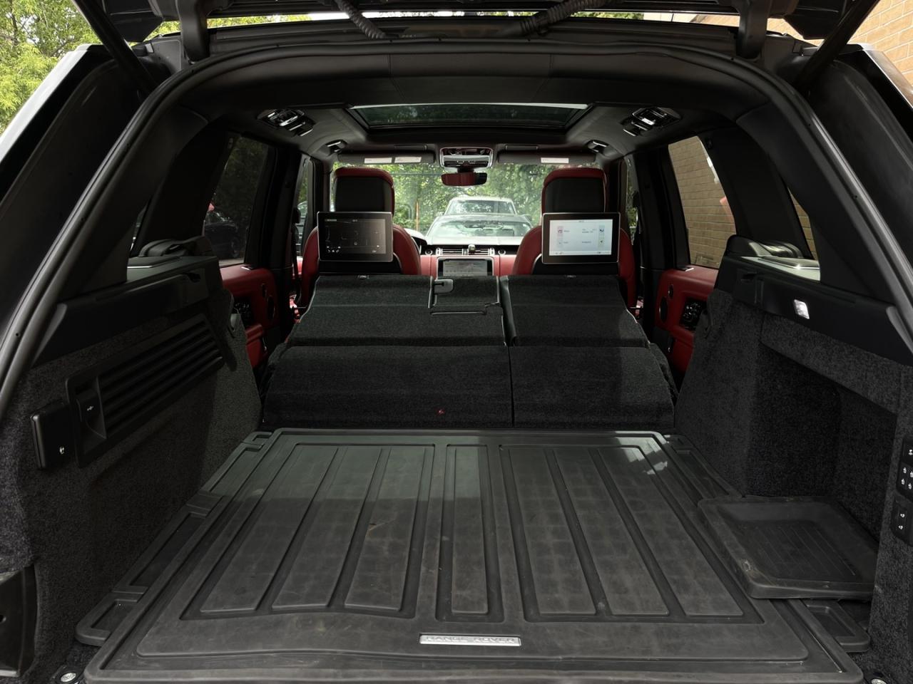 2020 Land Rover Range Rover P525 Autobiography Pearl White with Red Leather Fu Photo