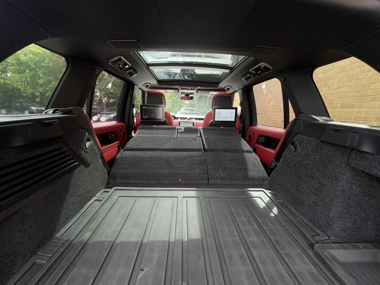 2020 Land Rover Range Rover P525 Autobiography Pearl White with Red Leather Fu Photo