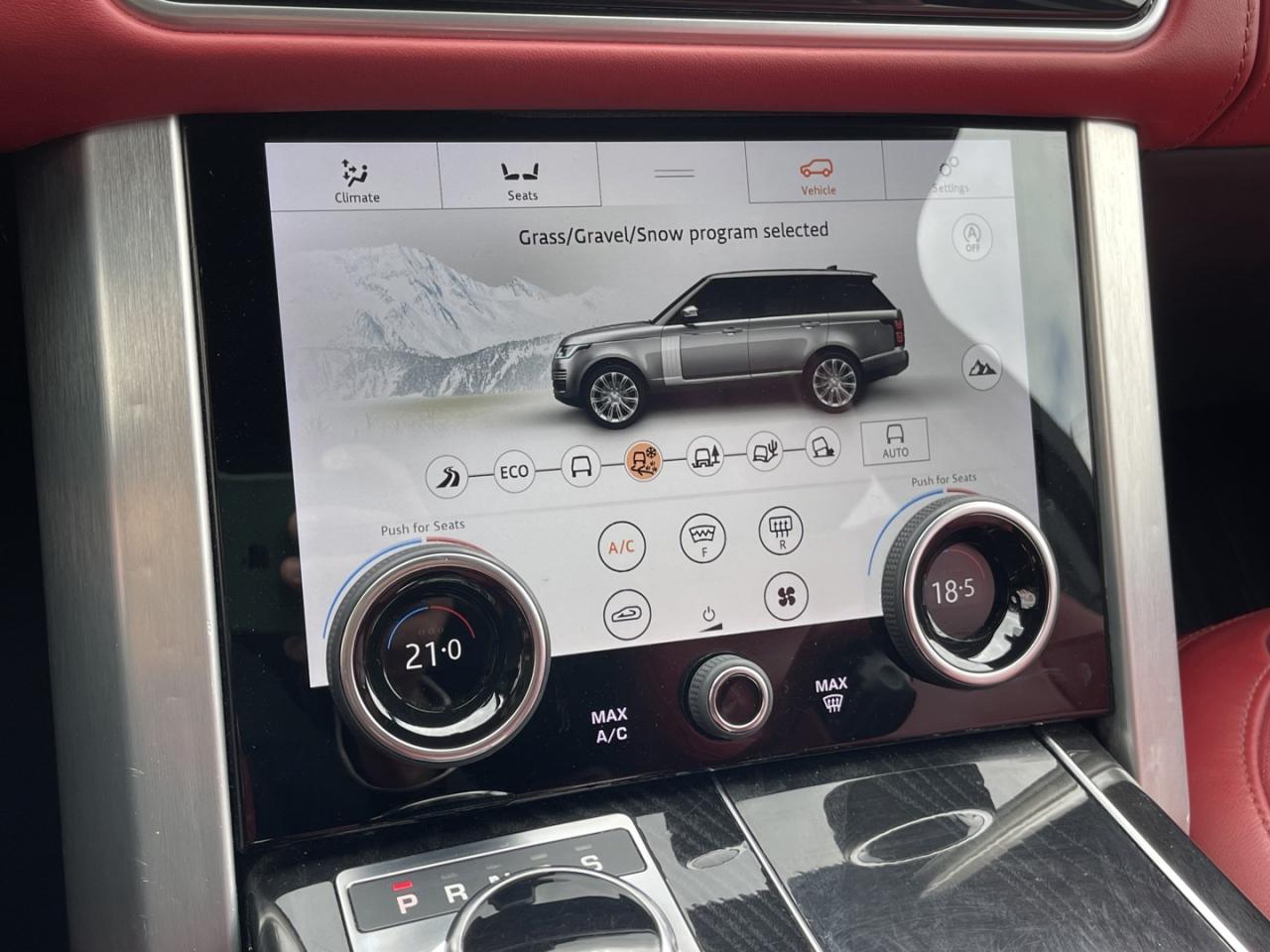 2020 Land Rover Range Rover P525 Autobiography Pearl White with Red Leather Fu Photo