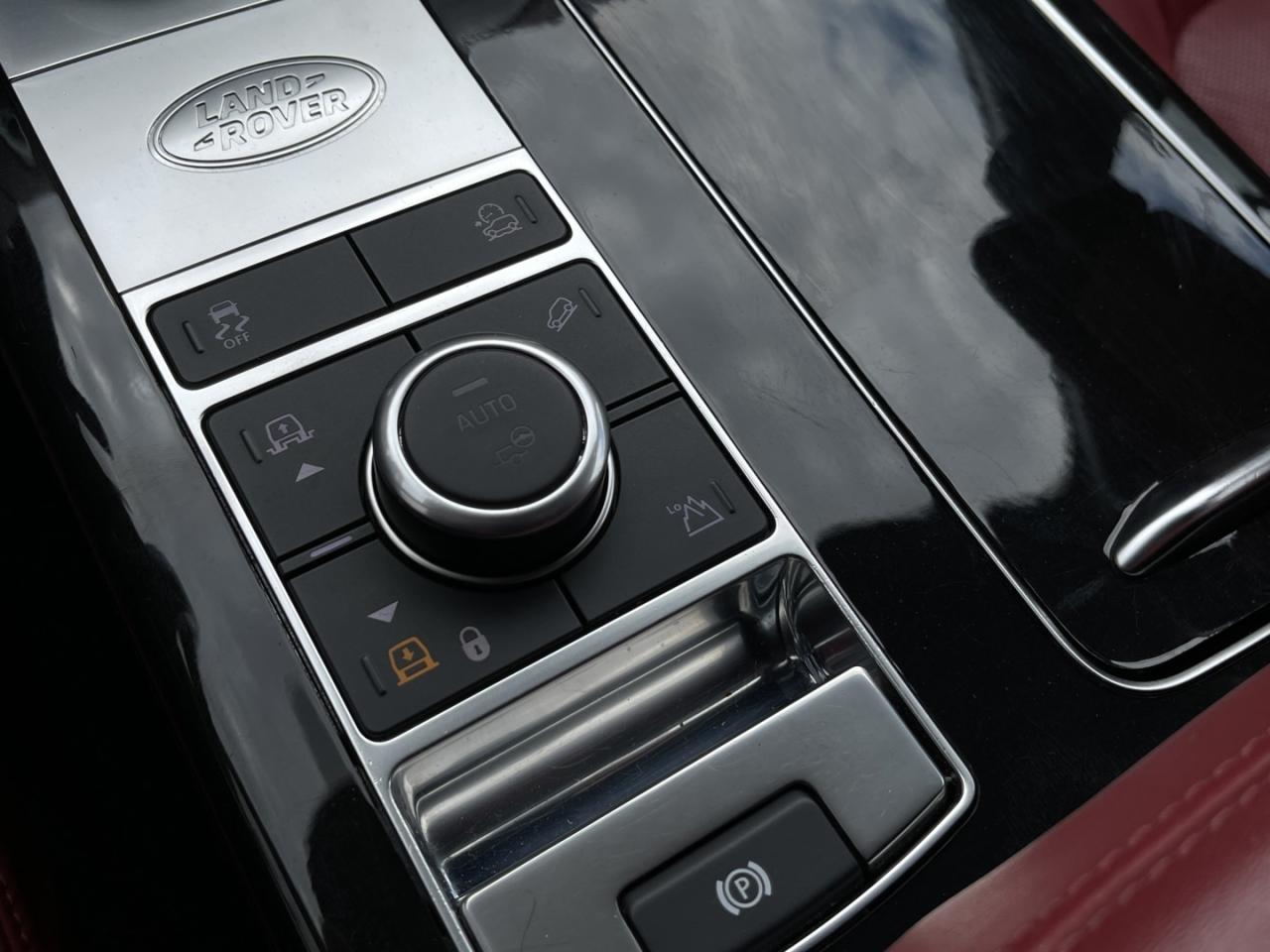 2020 Land Rover Range Rover P525 Autobiography Pearl White with Red Leather Fu Photo