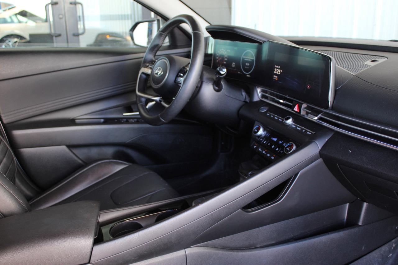 2023 Hyundai Elantra Hybrid Luxury / 1-Owner/ Fully certified/ Photo4