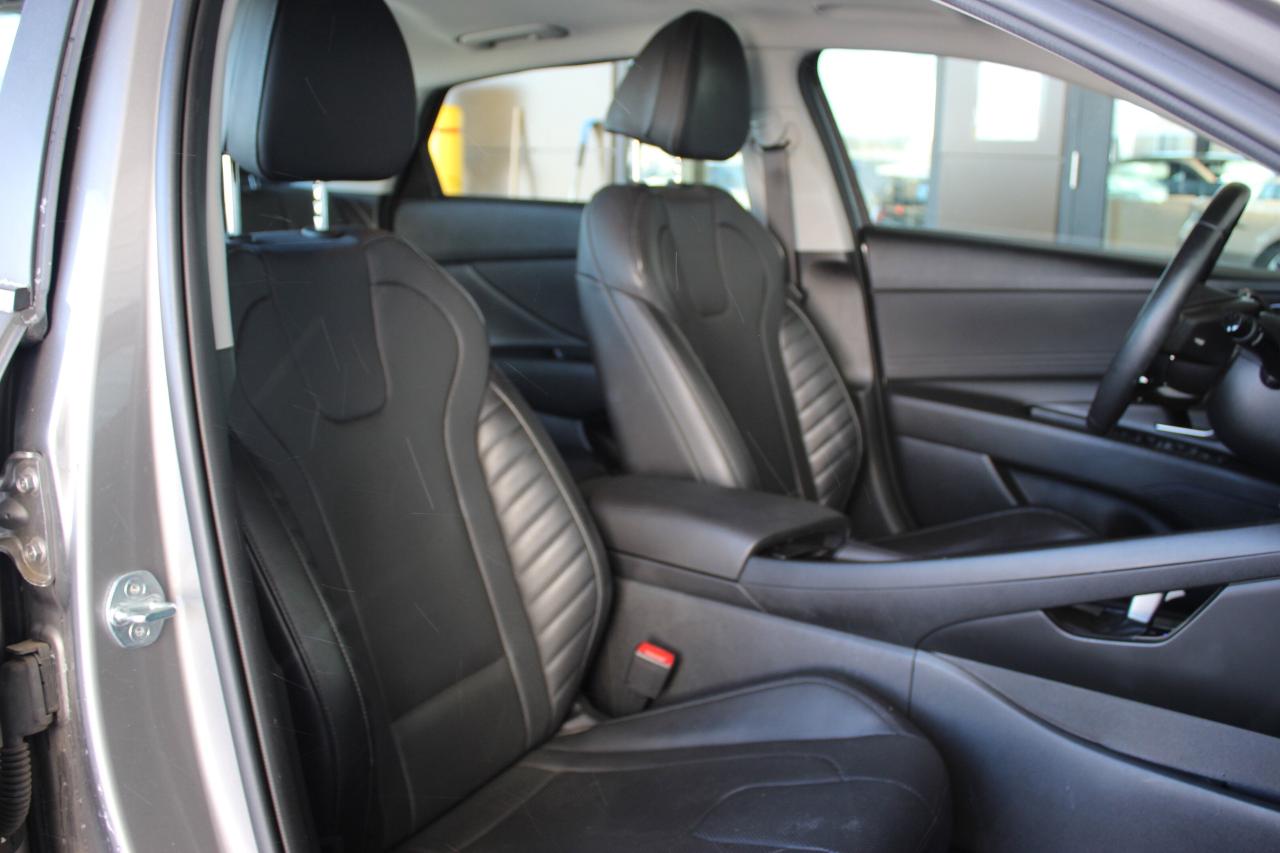 2023 Hyundai Elantra Hybrid Luxury / 1-Owner/ Fully certified/ Photo