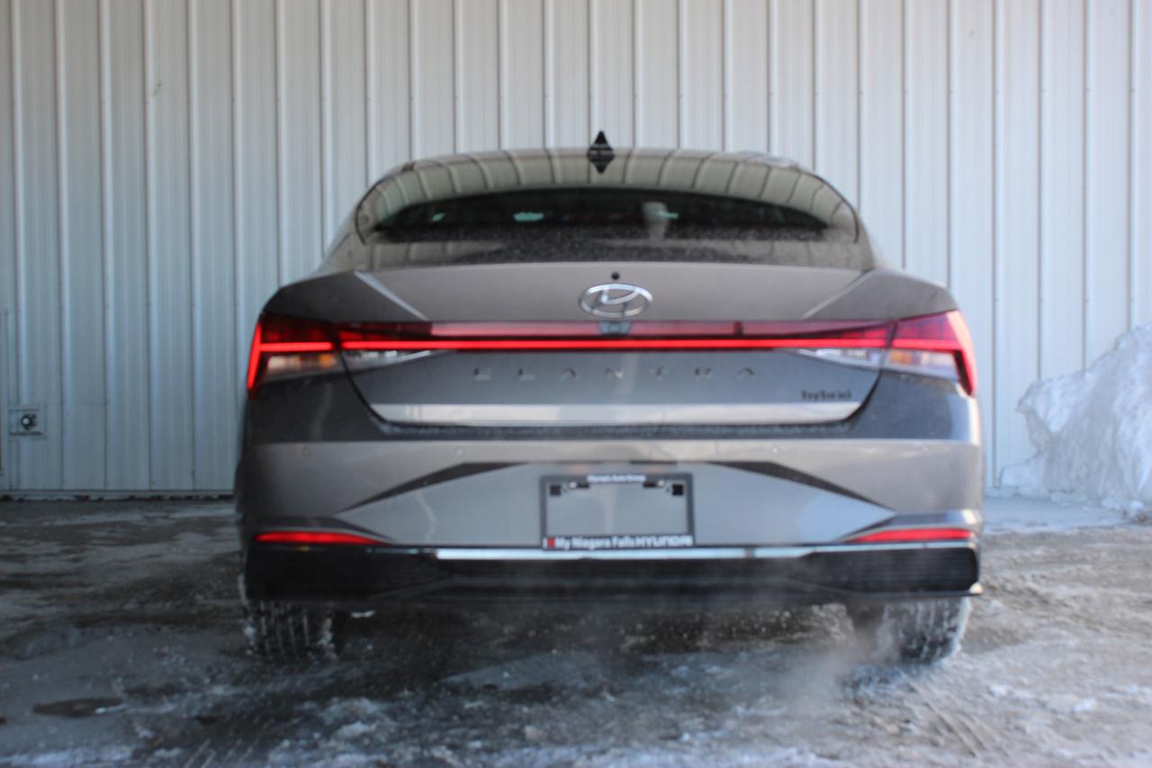 2023 Hyundai Elantra Hybrid Luxury / 1-Owner/ Fully certified/ Photo3