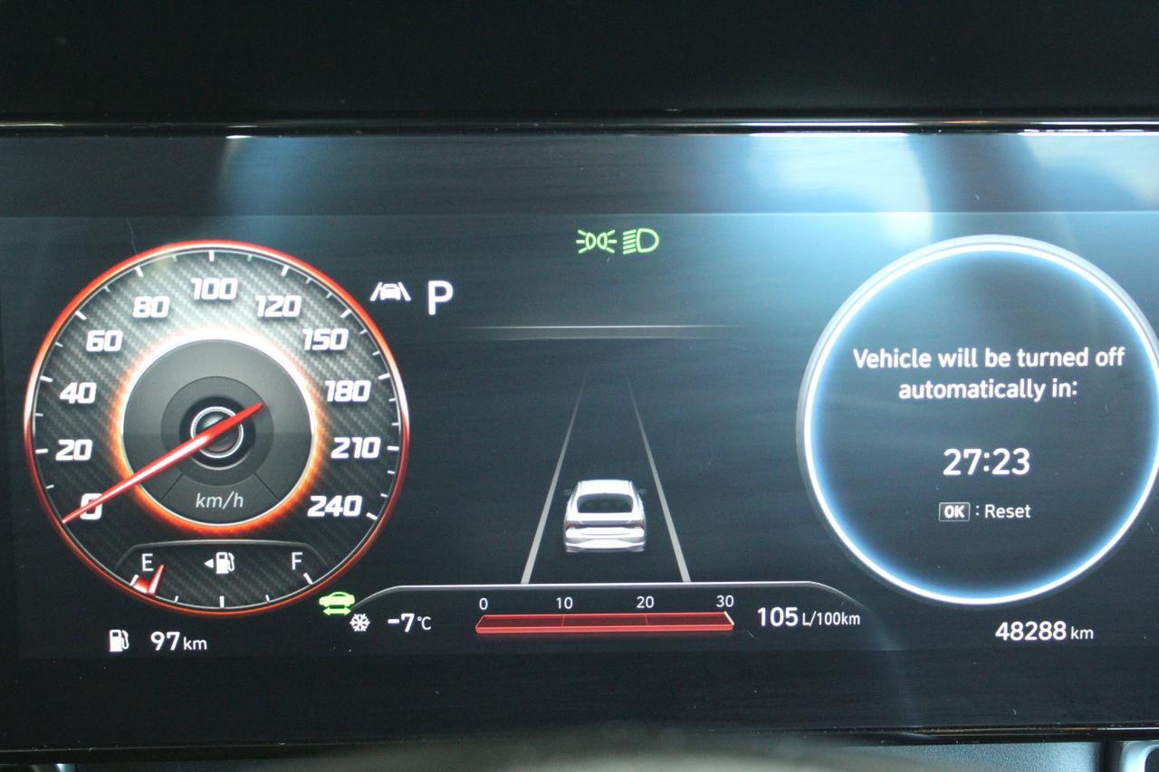 2023 Hyundai Elantra Hybrid Luxury / 1-Owner/ Fully certified/ Photo