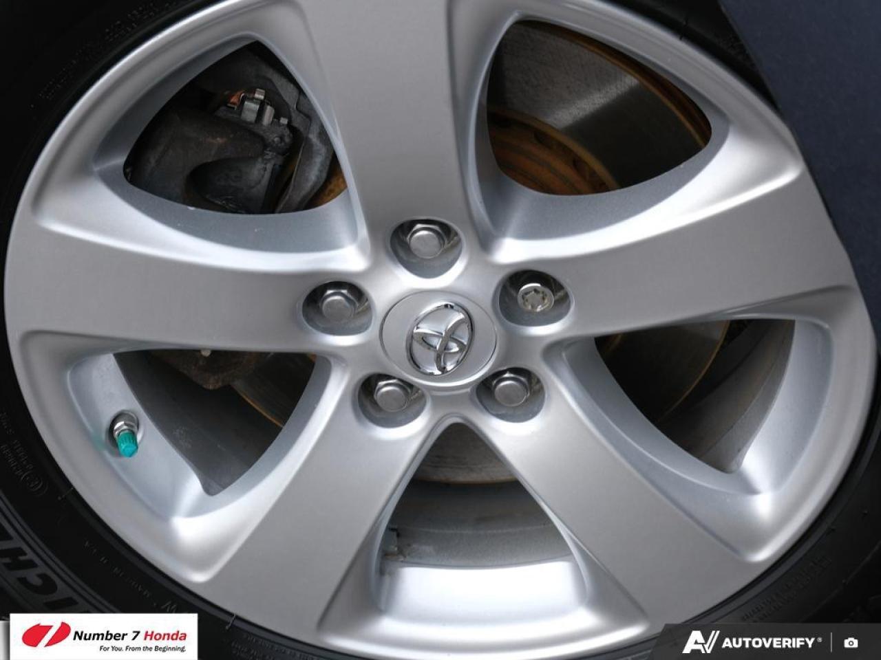 2016 Toyota Sienna LE Photo