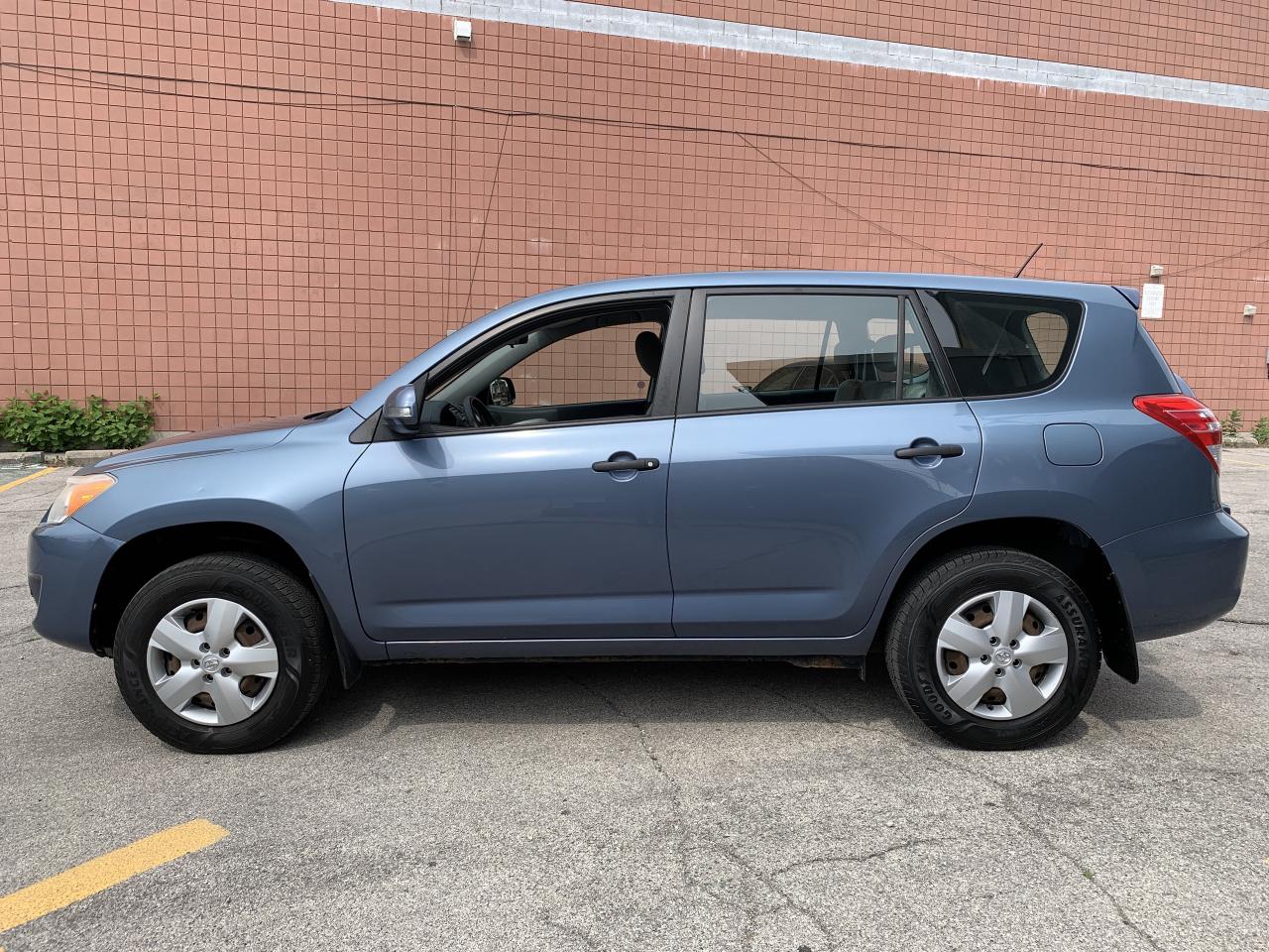 2010 Toyota RAV4 4 DOOR / AUTOMATIC/ ONLY 173418 KMS !!!!!! Photo