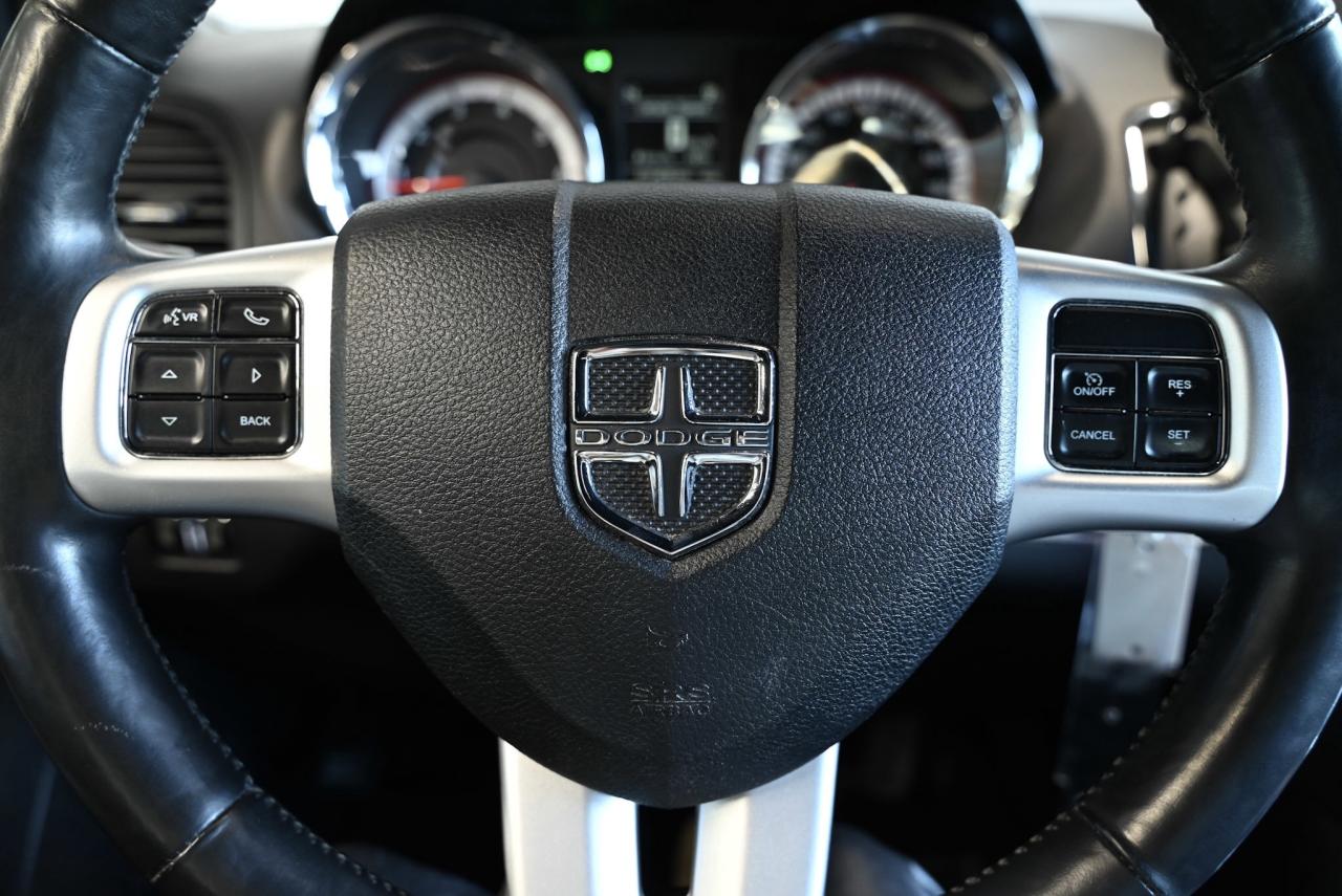 2017 Dodge Grand Caravan GT/ Leather/ Rear heat and A/C/ fully loaded/ 7 Se Photo