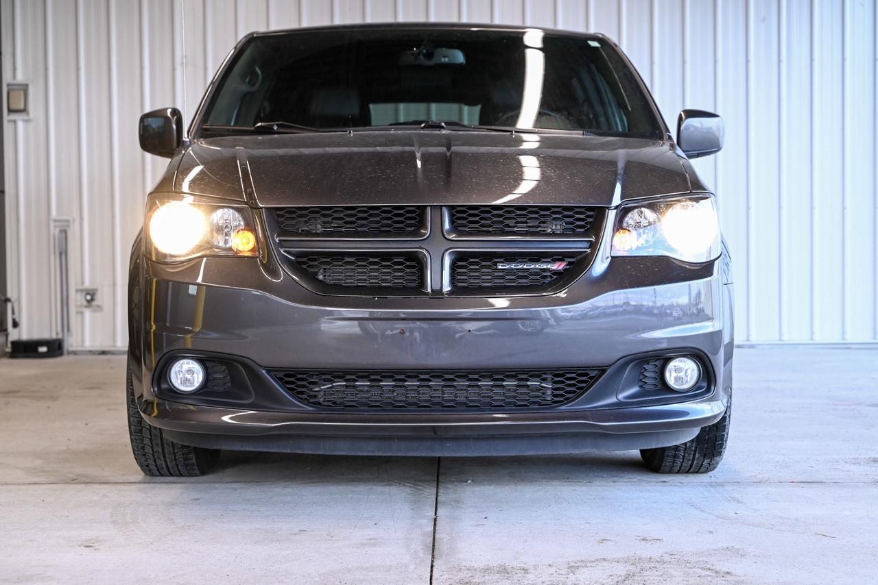 2017 Dodge Grand Caravan GT/ Leather/ Rear heat and A/C/ fully loaded/ 7 Se Photo