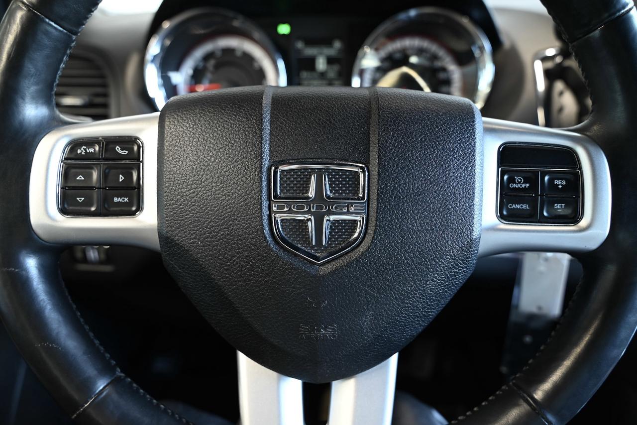 2017 Dodge Grand Caravan GT/ Leather/ Rear heat and A/C/ fully loaded/ 7 Se Photo