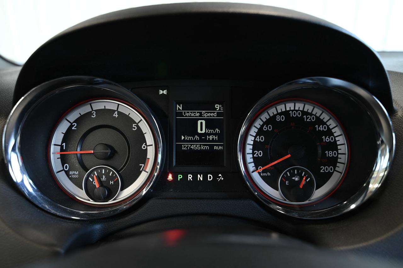 2017 Dodge Grand Caravan GT/ Leather/ Rear heat and A/C/ fully loaded/ 7 Se Photo