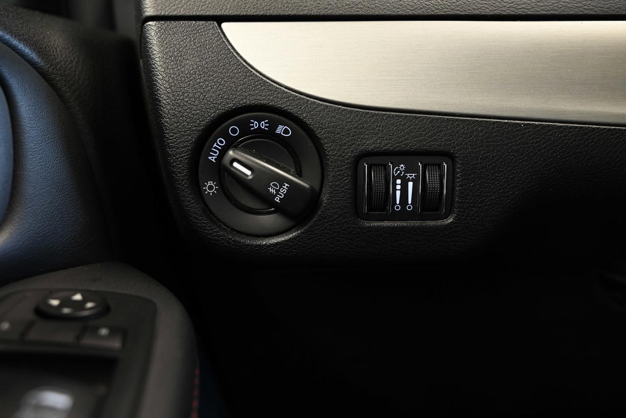 2017 Dodge Grand Caravan GT/ Leather/ Rear heat and A/C/ fully loaded/ 7 Se Photo