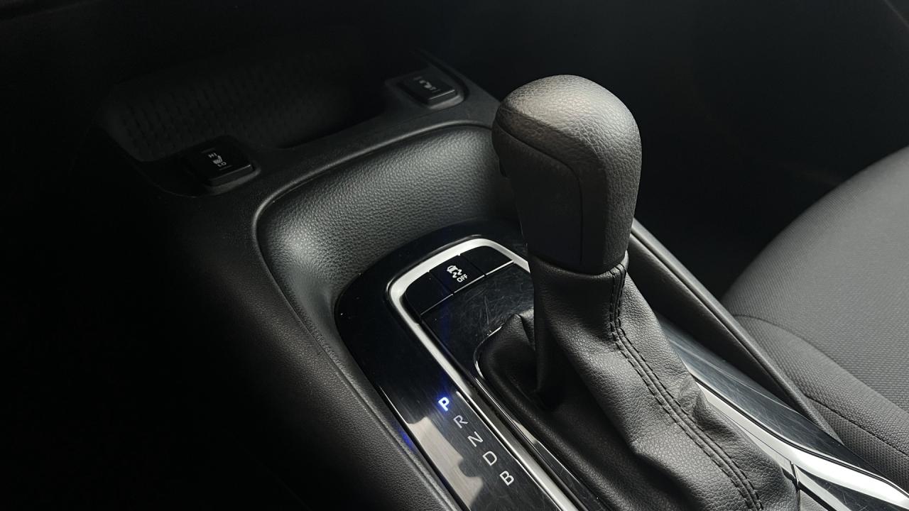 2021 Toyota Corolla LE   Htd Seats   Rev Cam   Lane Dep Photo