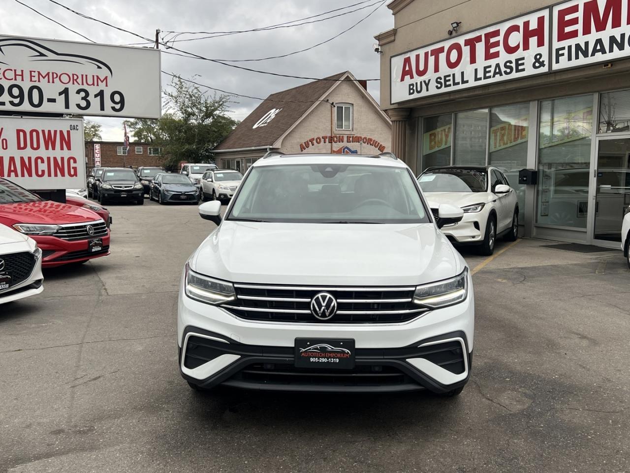 2023 Volkswagen Tiguan Comfortline 4Motion Pearl White   Pano Roof   Leat Photo4