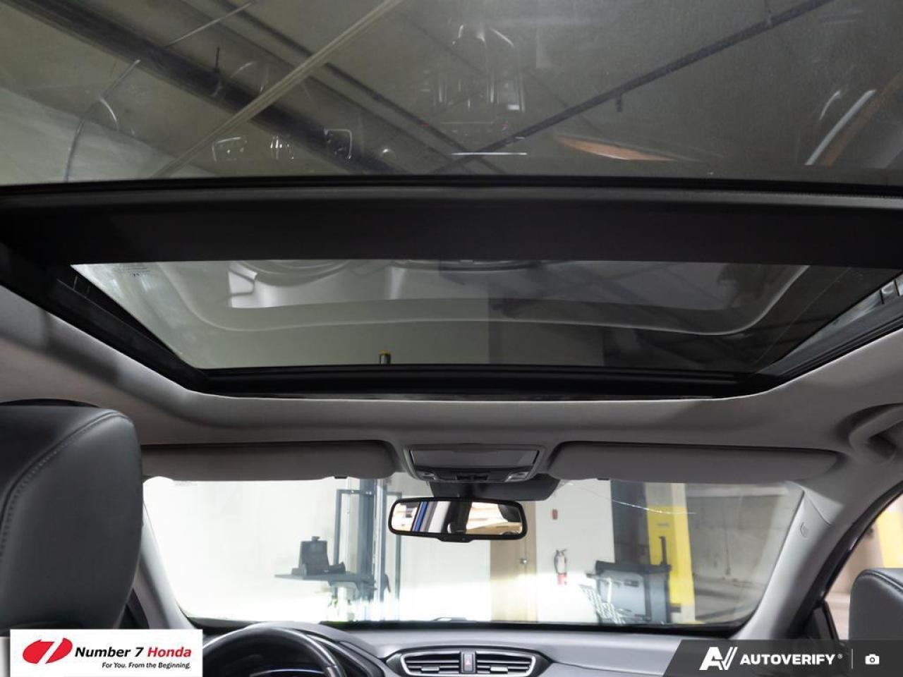 2021 Honda CR-V Touring *EXTENDED FACTORY WARRANTY Photo