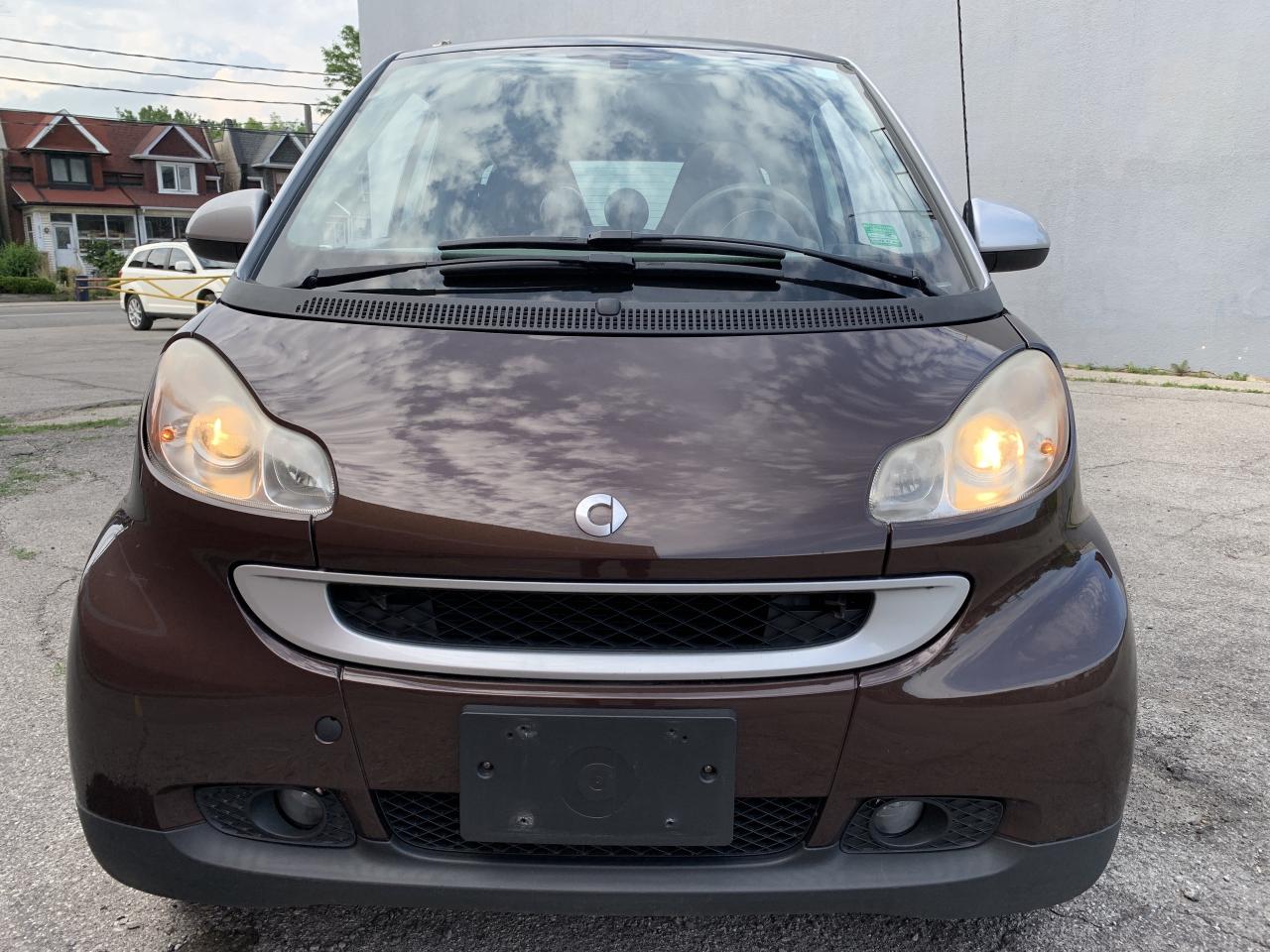 2010 Smart fortwo 2dr Cpe Pure ! AUTO !! YES ONLY 71654 KMS !!! Photo