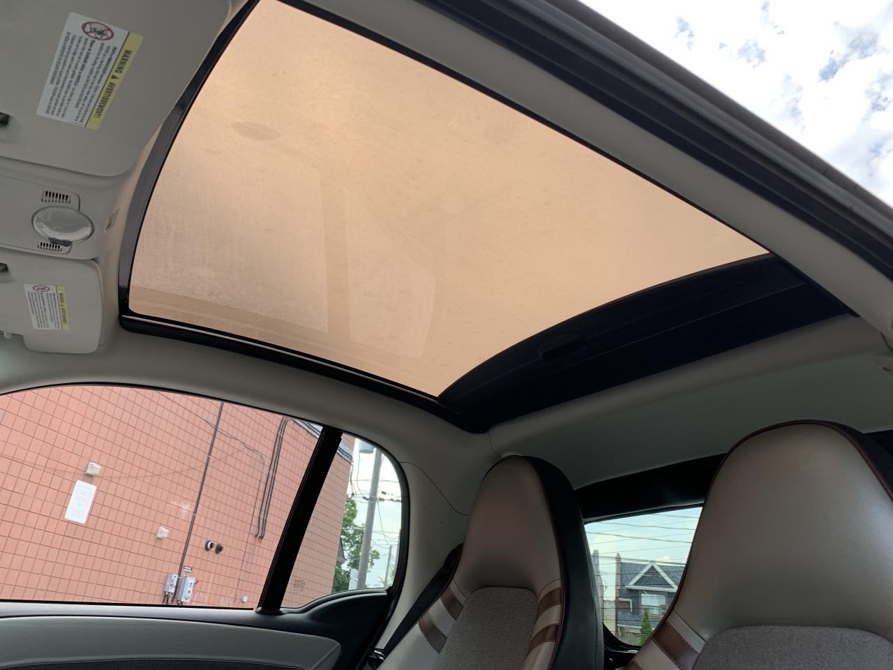 2010 Smart fortwo 2dr Cpe Pure ! AUTO !! YES ONLY 71654 KMS !!! Photo