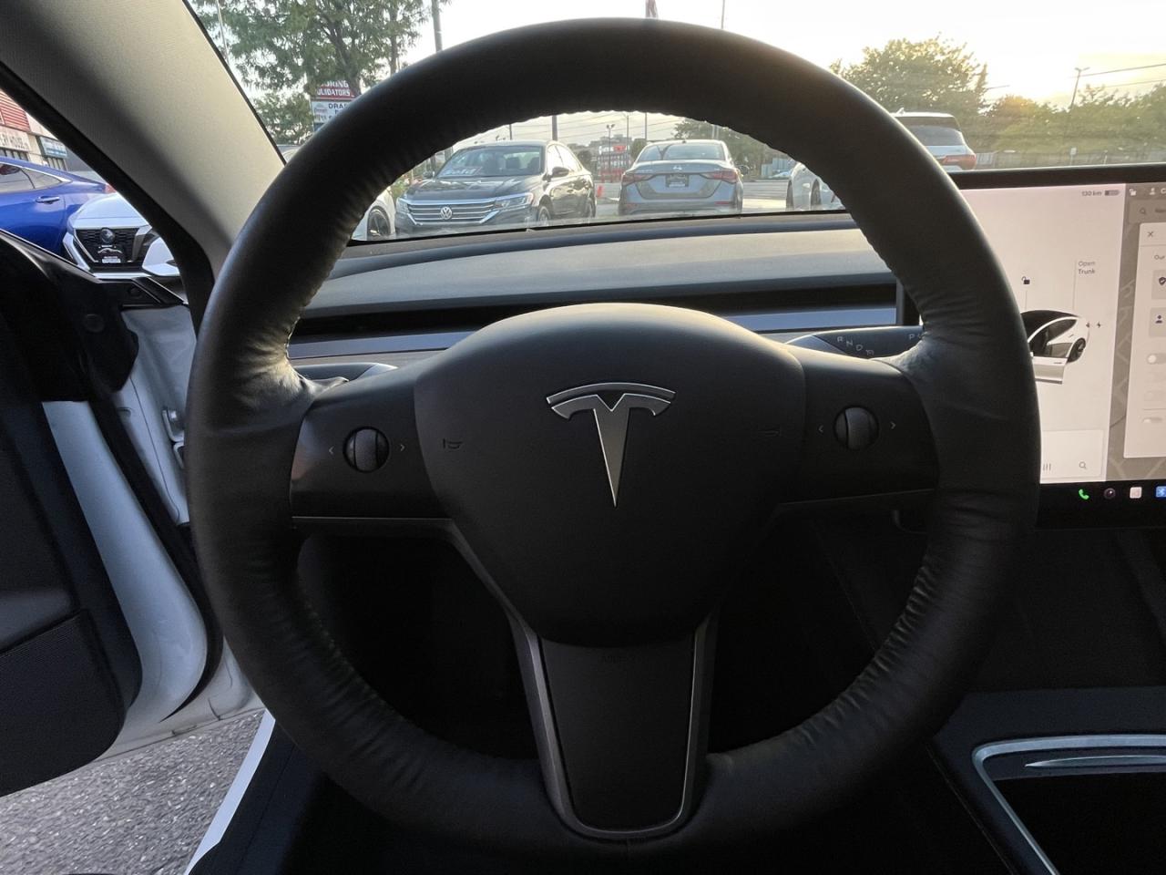2021 Tesla Model 3 SR PLUS Pearl White Pano Roof / Leather / Blind Sp Photo
