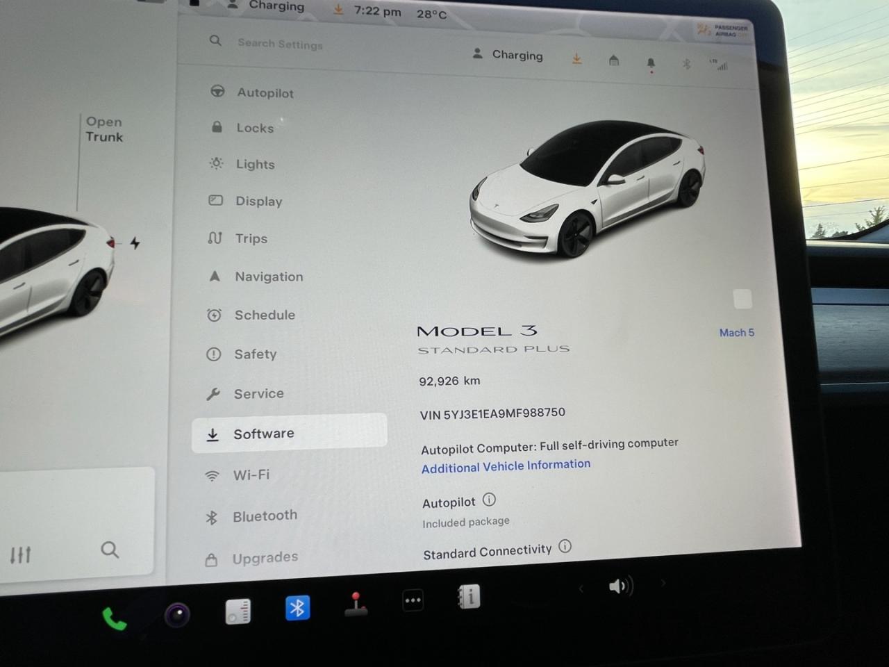 2021 Tesla Model 3 SR PLUS Pearl White Pano Roof / Leather / Blind Sp Photo